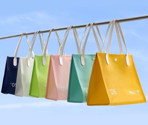 PVC Travel Cosmetic Bag Waterproof Toiletry Bag Hand Bag, Pack Of 3