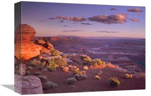 Global Gallery GCS-396390-1216-142 12 x 16 in. Green River Overlook&#4