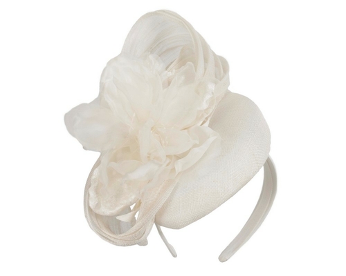 Astonishing cream pillbox racing fascinator