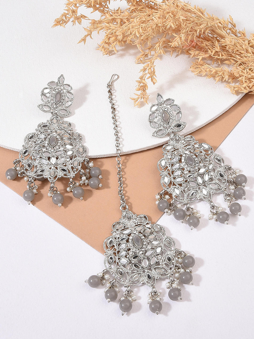 Ethnic Traditional Grey Kundan Maang Tikka and Earring Jewellery set