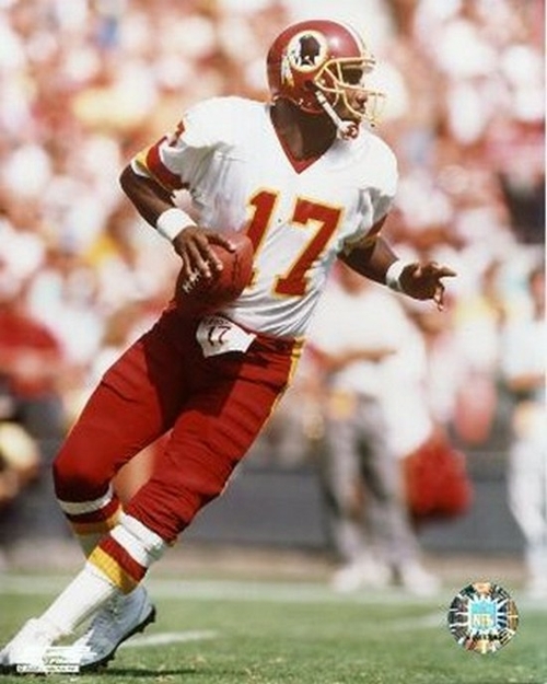 Photofile PFSAAEE00201 Doug Williams - Looking for receiver Sports Pho
