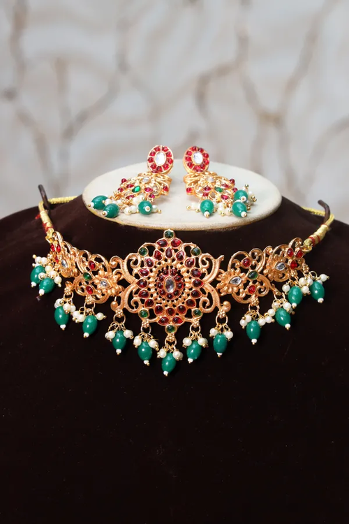 Stylish Premium Gold Plated Jewellery Set With Earring