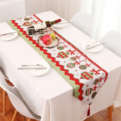 1/4PCS Printed Christmas Table Runners Reindeer