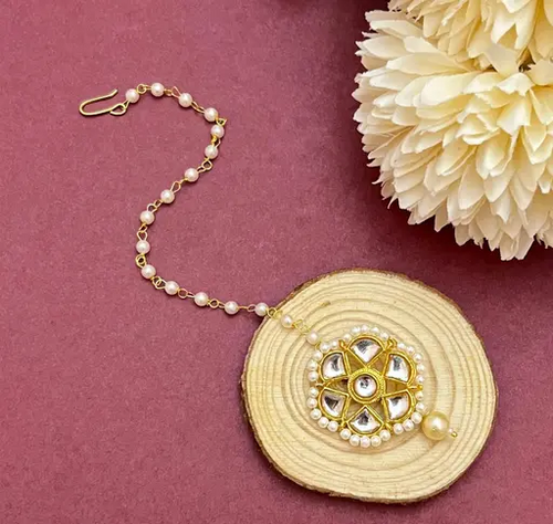 Yellow Kundan and pearl Cute maangtikka for Women and Girls