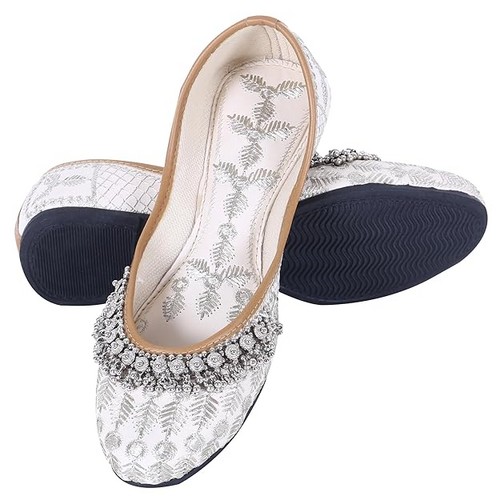 Women Rajasthani Embroidered with Payal Punjabi (Size-UK-7)