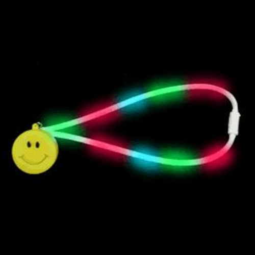 Blinkee 1215000 Flashing Smiley Face Charm Necklace with Lightup Lanya