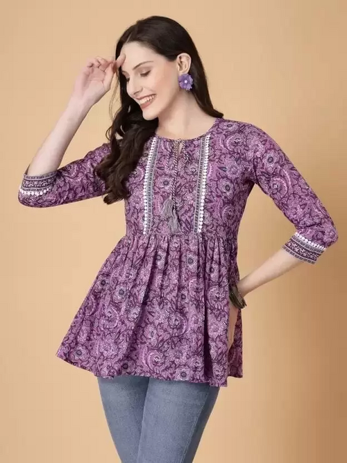 Casual Regular Sleeves Printed Women Purple Top (Size L)