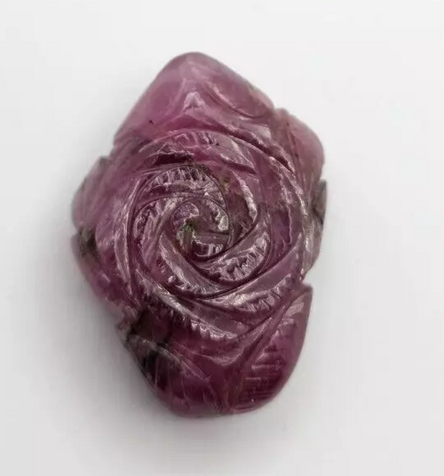 Natural tourmaline carving attractive stone 134.80cts