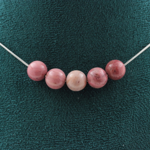 Rhodonite 8 mm 5 beads necklace