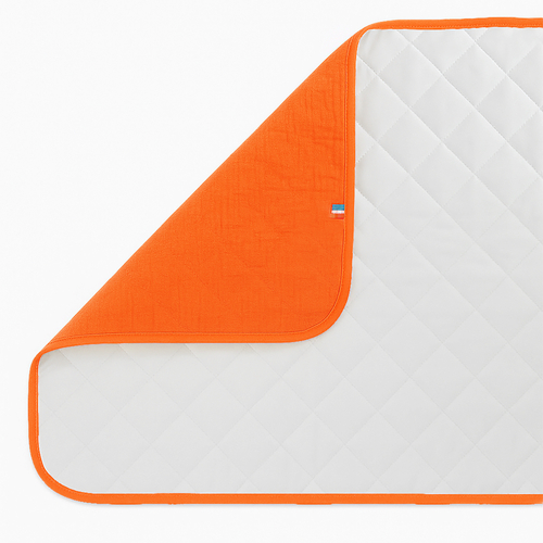 Nomadic Changing Mat - Strawberry