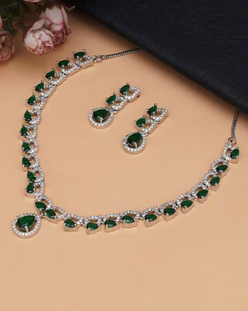 Women Silver-Plated Stone-Studded Necklace & Earrings Set