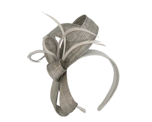 Silver abaca loops and feathers racing fascinator