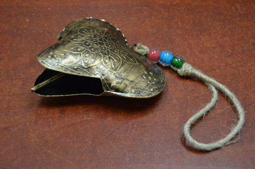 Handmade Flower Heart Iron Metal Rusty Bell