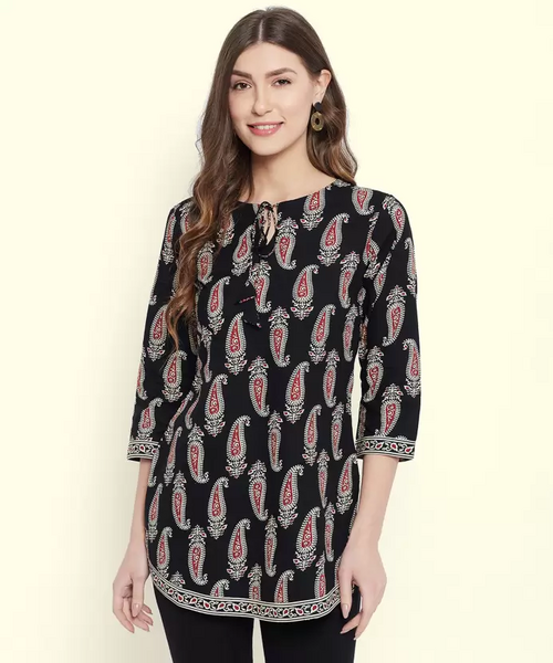 Casual Regular Sleeves Printed Women Black Top (Size L)