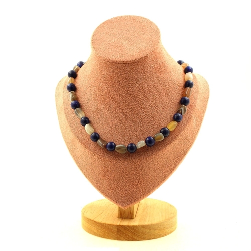 Agate from Bostwana + Lapis Lazuli 8 mm beads necklace.