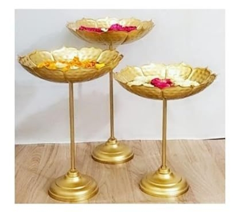 Lotus Urli Stand Set of 3, PACK OF 3 GOLDEN