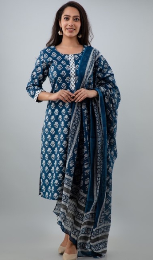 Women Blue Ethnic Motifs Printed Pure Cotton Kurti with Trousers