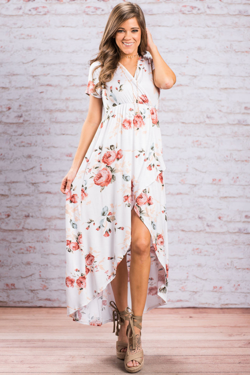 White Grounding Petals Print Boho Maxi Dress