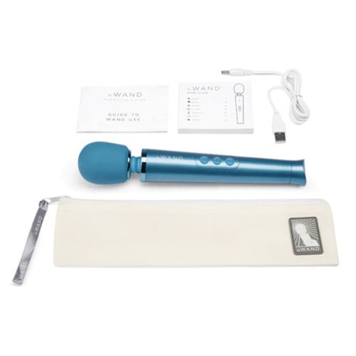 Le Wand Petite Rechargeable Massager Blue