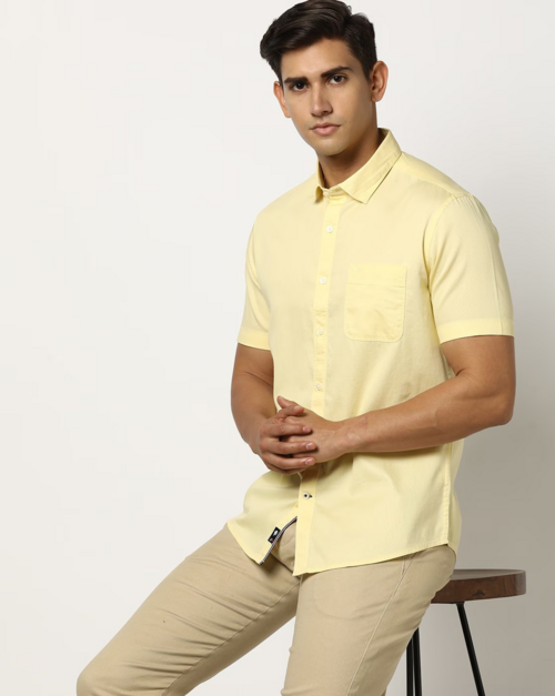 Men's Solid Slim Fit Cotton Casual Shirt YELLOW M