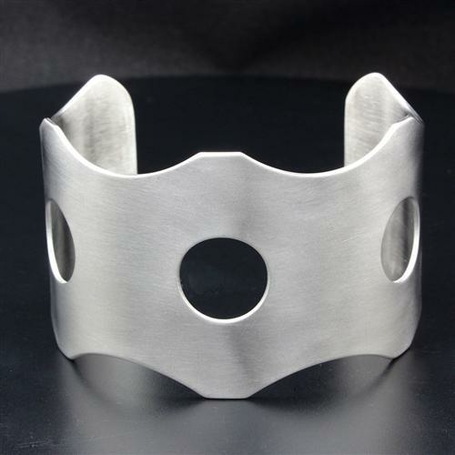 Women High Polished Stainless Steel Bangle with No Stone in No Stone -