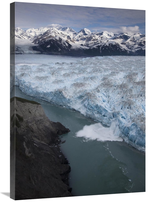 Global Gallery GCS-395495-36-142 36 in. Hubbard Glacier Encroaching on
