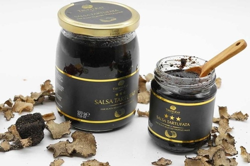 Truffle sauce with fine black truffle