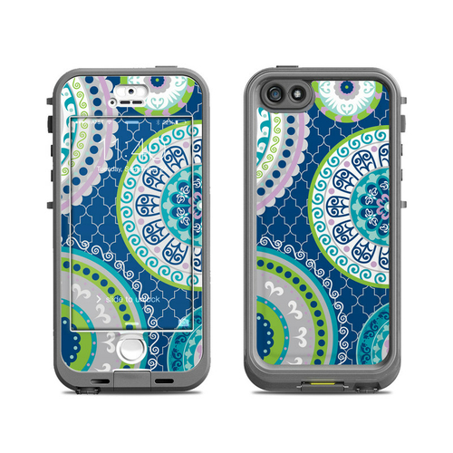 DecalGirl LN5S-MEDALLIONS LifeProof iPhone 5S Nuud Case Skin - Medalli