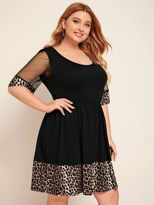 Global Queen Black Maxi-Dress