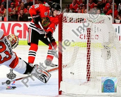 Photofile PFSAAML08101 Patrick Kane Game Five of the 2010 NHL Stanley 