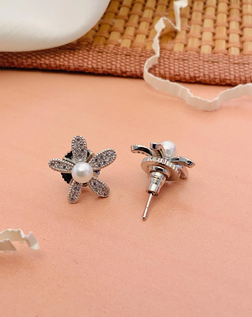 Minimal RoseGold Plated Flower Studs Earring