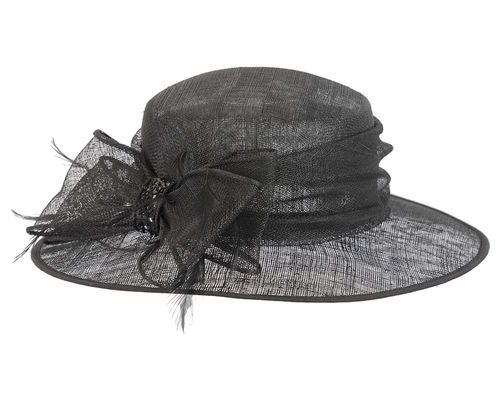 Black racing hat with bow