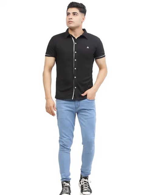 Men Regular Fit Black Solid Casual Shirt