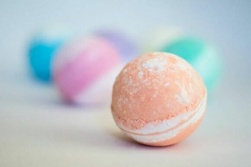 All natural SPA bath bombs- made with all natural therapeutic grade