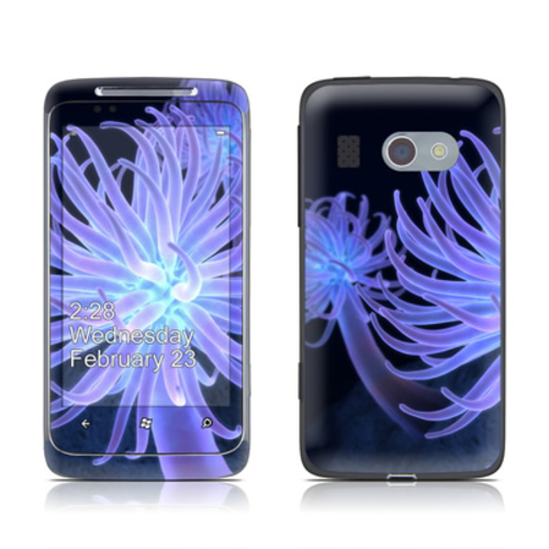 DecalGirl HSRD-ANEMONES HTC Surround Skin - Anemones