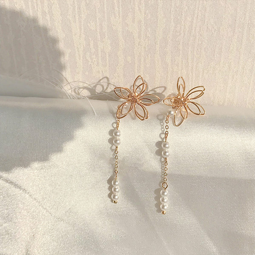 Calendula Inspired Pearl Earrings