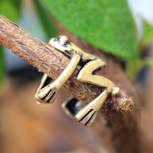 Antique Gold Tree Frog Fake Cartilage Ear Cuff