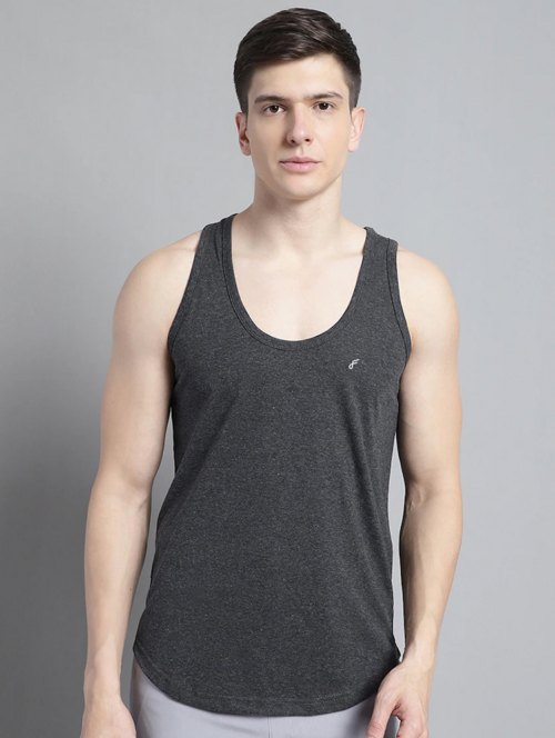 “Classic Comfort: Men’s Solid Cotton Vest”(Size85 cm)(Colorgrey)