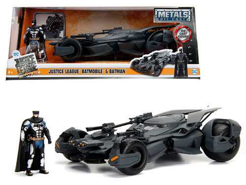 2017 Justice League Batmobile with diecast Batman Figure 1/24 Diecast