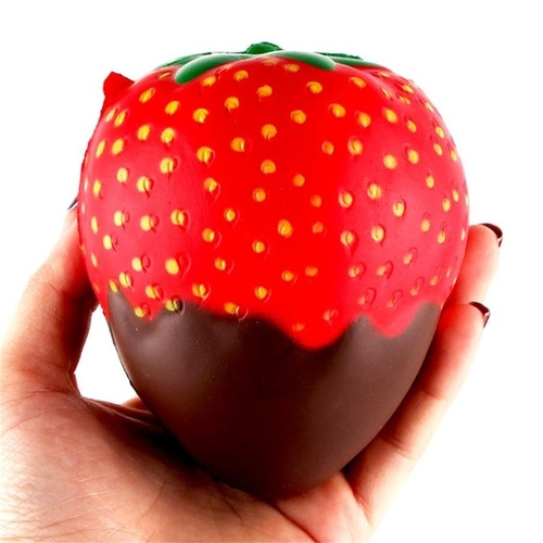 1 pcs 11.5cm Strawberry Scented Squishy Slow