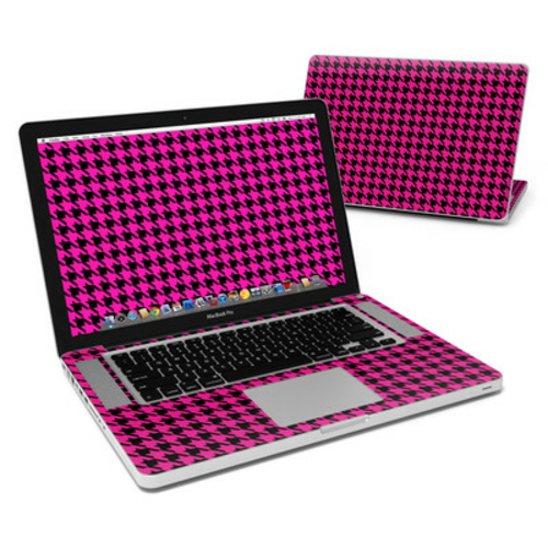 DecalGirl MBP15-HTOOTH-PNK DecalGirl MacBook Pro 15in Skin - Pink Houn