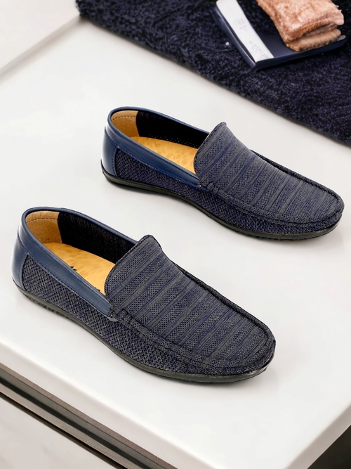 Buxton Men’s Casual Loafer Size 6 Color Blue