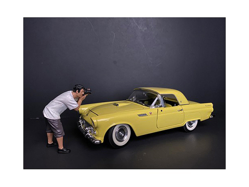 \Weekend Car Show\" Figurine IV for 1/18 Scale Models by American