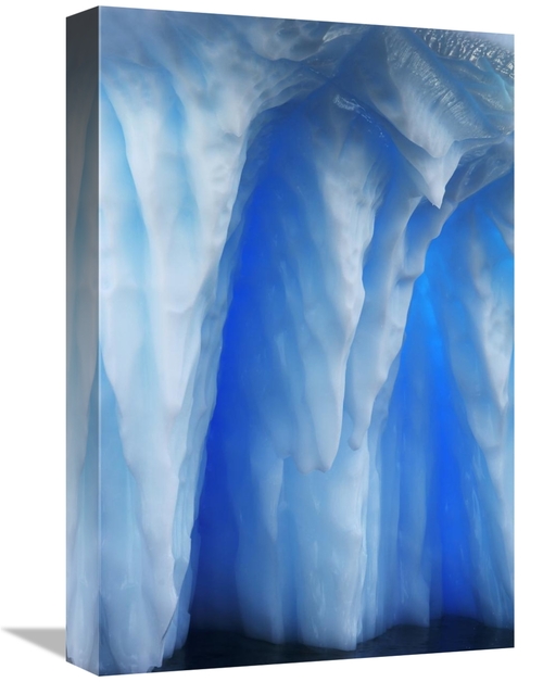 Global Gallery GCS-398264-1218-142 12 x 18 in. Detail of An Iceberg&#4