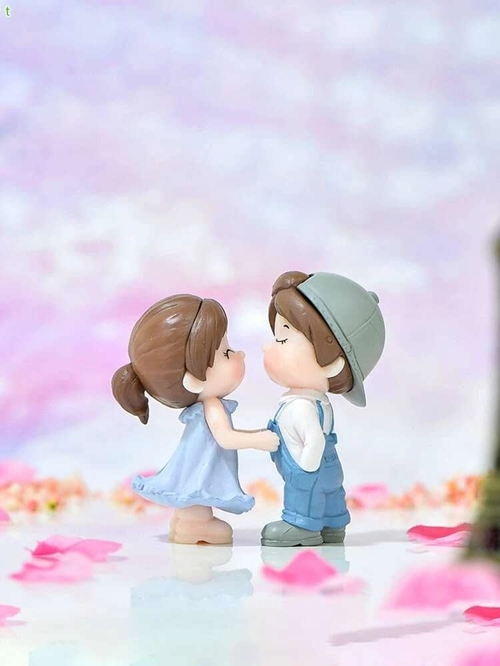 Cute Sweety Lovers Romantic Cap Couple Showpiece