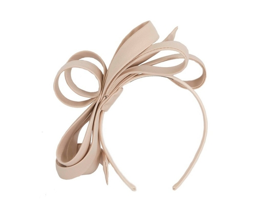 Nude bow racing fascinator