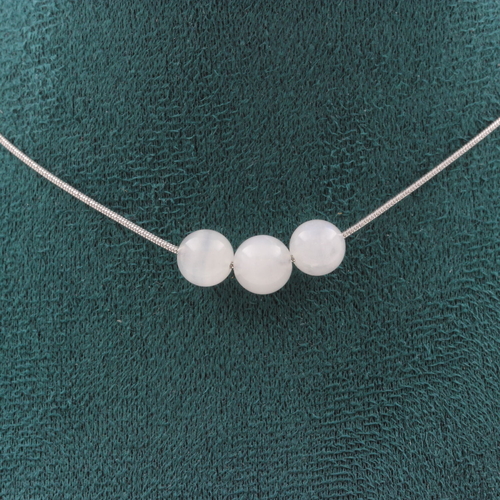 Moonstone from Sri Lanka 8 mm 3 beads necklace. 