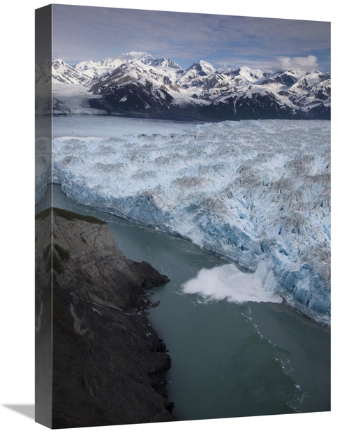Global Gallery GCS-395495-22-142 22 in. Hubbard Glacier Encroaching on