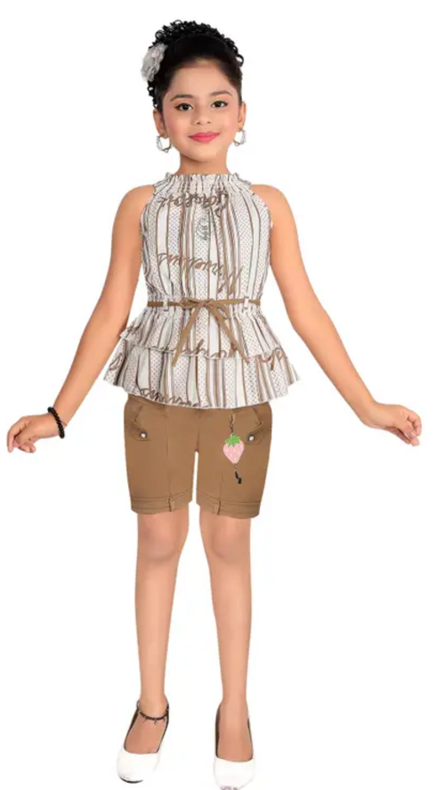 Cute Girls Top and Bottom Set Size 4-5 Years