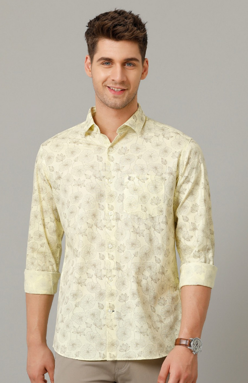 Men Slim Fit Floral Printed Spread Collar Casual Shirt (Color Yellow)
